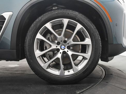 Used 2024 BMW X5 xDrive40i w/ Parking Assistance Package image 35