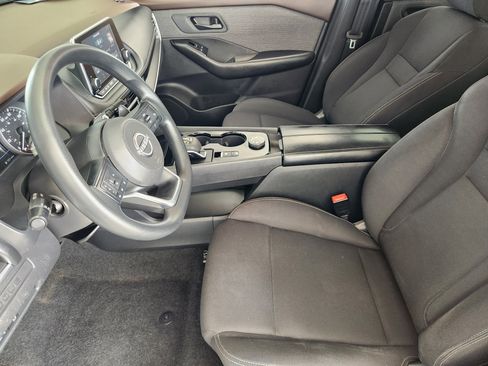 Used 2023 Nissan Rogue S AWD/4WD image 13