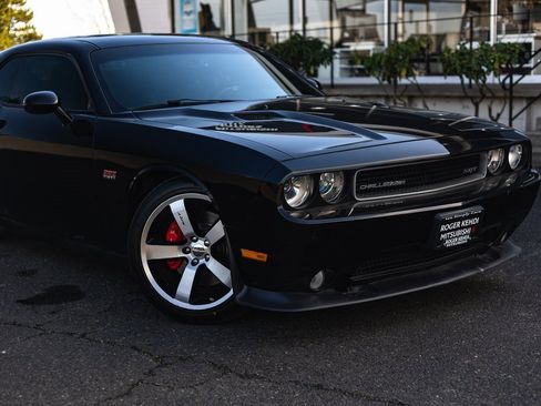 Used 2012 Dodge Challenger SRT8 image 3