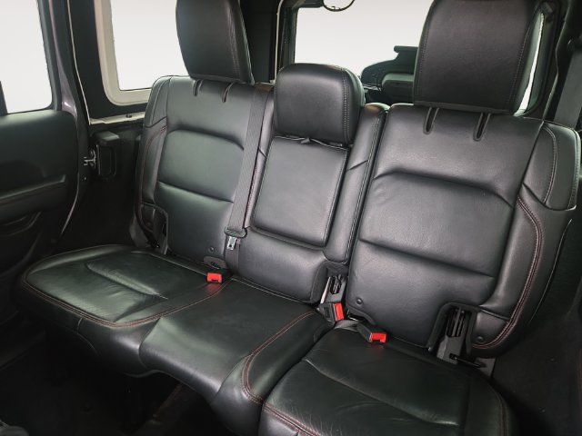 Used 2018 Jeep Wrangler Unlimited Rubicon AWD/4WD image 13
