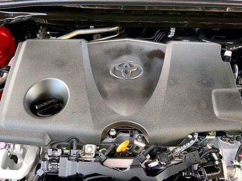 Used 2023 Toyota Camry SE FWD image 32