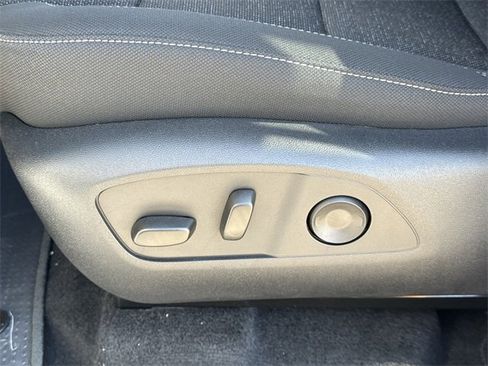 New 2026 Chevrolet Traverse LT w/ Driver Confidence Package image 23