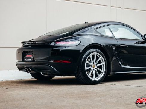 Used 2017 Porsche 718 Cayman image 47