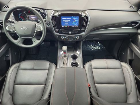 Used 2023 Chevrolet Traverse RS image 21