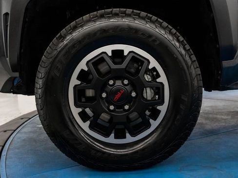 Used 2025 Toyota Tacoma TRD Off-Road AWD/4WD image 2