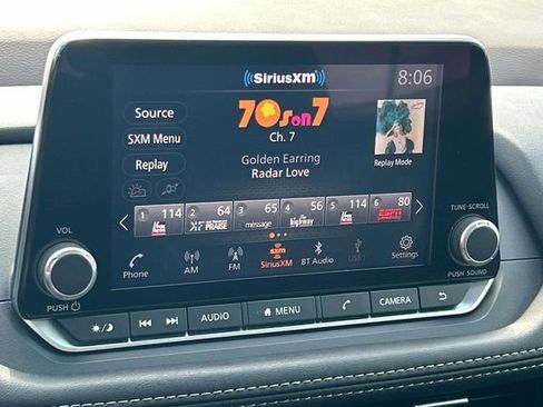 Used 2023 Nissan Rogue SL image 34