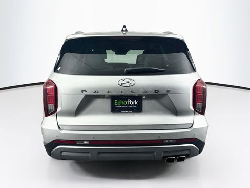 Used 2024 Hyundai Palisade SEL FWD image 7