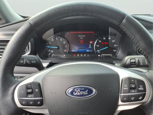 Certified 2023 Ford Explorer XLT w/ Equipment Group 202A image 19