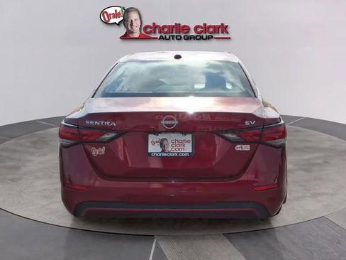 Used 2024 Nissan Sentra SV image 4
