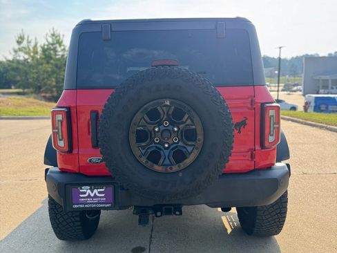 Used 2022 Ford Bronco Wildtrak image 8