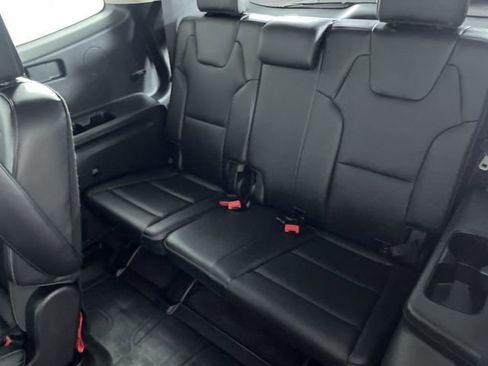Certified 2023 Kia Telluride S w/ S Sunroof Package image 38