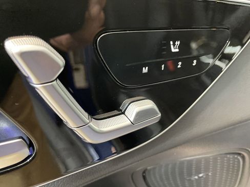 New 2025 Mercedes-Benz GLC 350e 4MATIC image 23