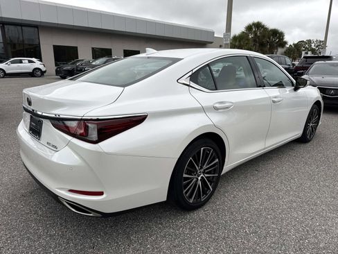 Certified 2024 Lexus ES 350 w/ Premium Package image 3