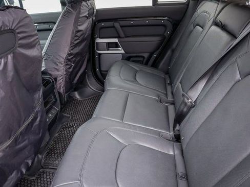 Used 2024 Land Rover Defender 110 S image 30