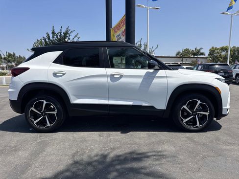 Used 2023 Chevrolet TrailBlazer RS w/ Convenience Package FWD image 4