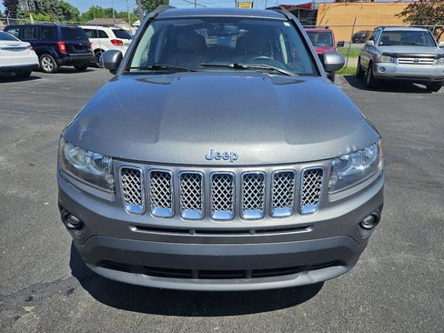 Used 2014 Jeep Compass Latitude w/ Sun/Sound Group FWD image 4