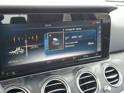 Used 2017 Mercedes-Benz E 300 4MATIC image 18