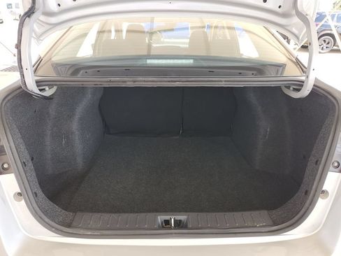 Used 2025 Nissan Versa SV FWD image 14