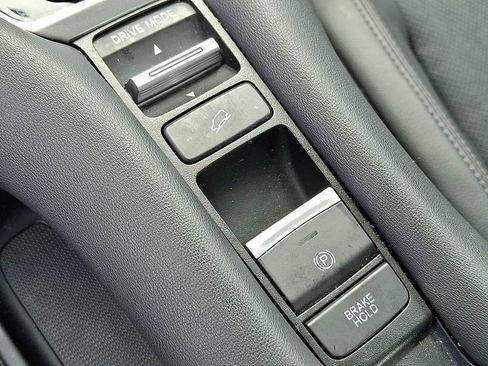 Used 2024 Honda HR-V EX-L image 25