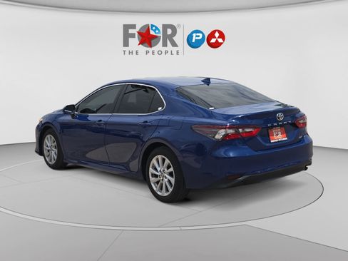 Used 2023 Toyota Camry LE FWD image 3