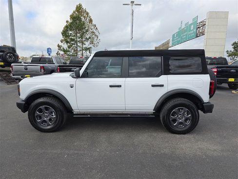 Used 2024 Ford Bronco Big Bend image 7