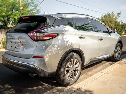 Used 2018 Nissan Murano SV FWD image 5