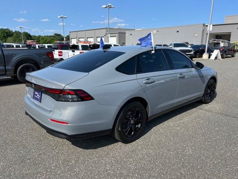Used 2025 Honda Accord SE image 7