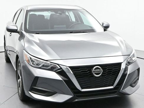 Used 2020 Nissan Sentra SV FWD image 2