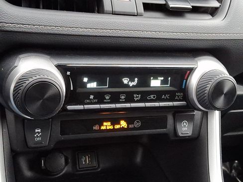 Used 2024 Toyota RAV4 LE image 15