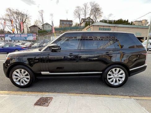 Used 2017 Land Rover Range Rover HSE image 8