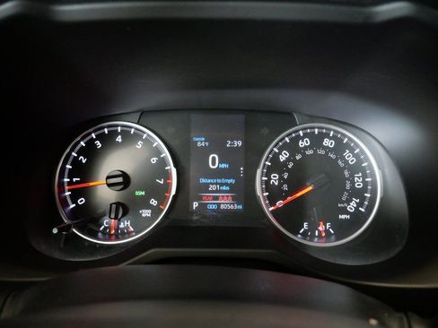 Used 2022 Toyota RAV4 XLE w/ Convenience Package image 18