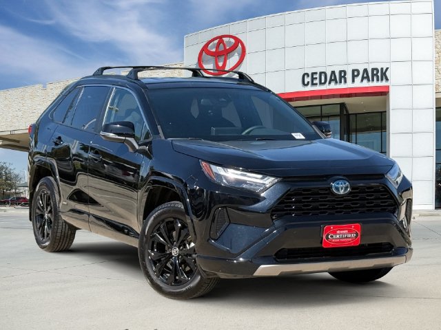 Used 2023 Toyota RAV4 SE AWD/4WD image 1