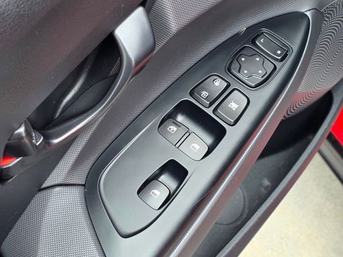 Certified 2022 Hyundai Veloster N image 18