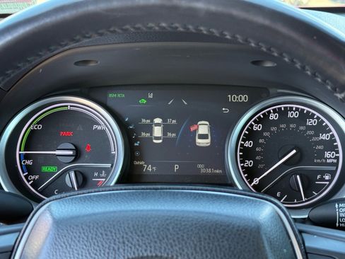 Used 2024 Toyota Camry XLE image 19