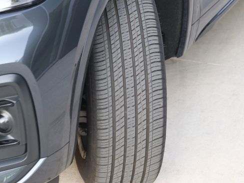 Certified 2025 Audi Q5 2.0T Premium w/ Convenience Plus Package image 7