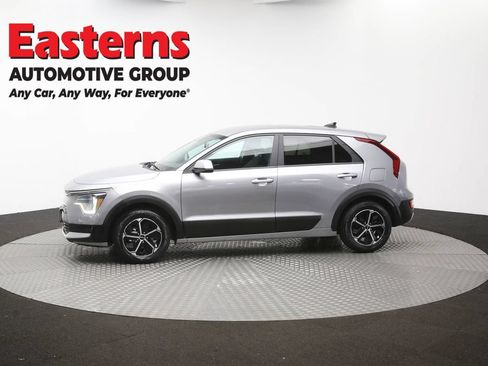 Used 2025 Kia Niro LX FWD image 57