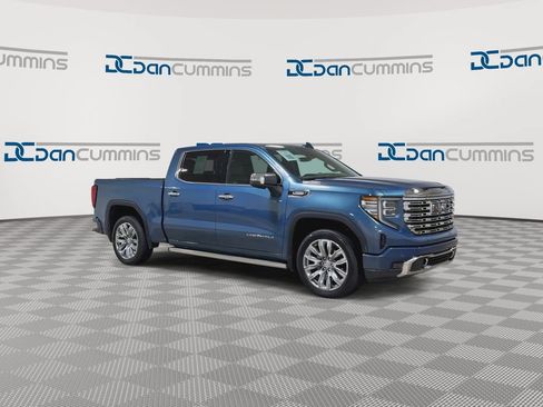 Used 2024 GMC Sierra 1500 Denali w/ Denali Reserve Package AWD/4WD image 2