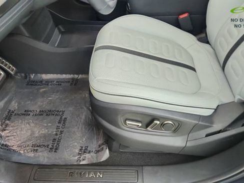 Used 2024 Rivian R1S Adventure AWD/4WD image 34