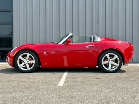 Used 2006 Pontiac Solstice Convertible w/ Premium Package RWD image 8
