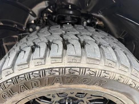 Used 2023 RAM 1500 Big Horn AWD/4WD image 31