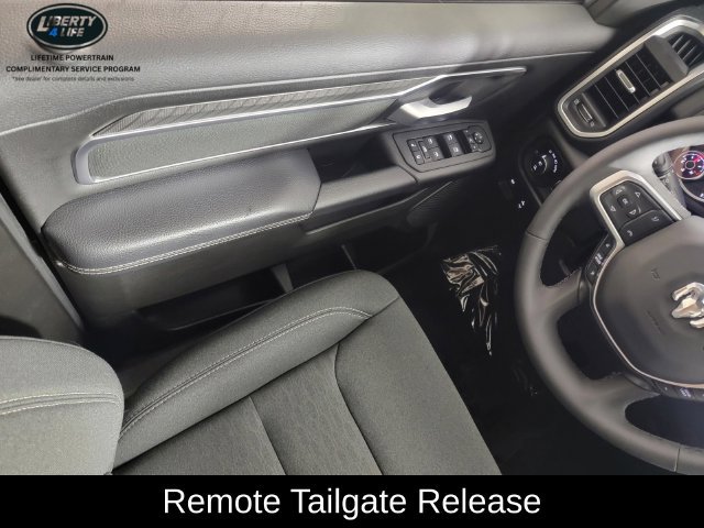Used 2026 RAM 1500 Big Horn AWD/4WD image 32