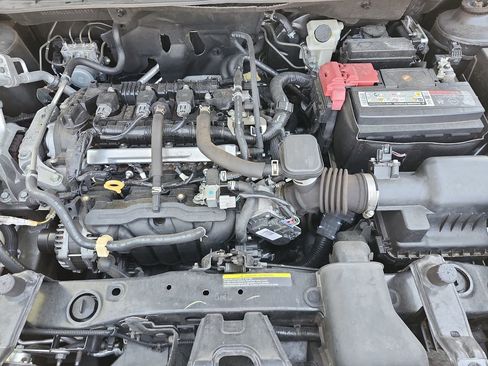 Used 2019 Nissan Kicks S image 20