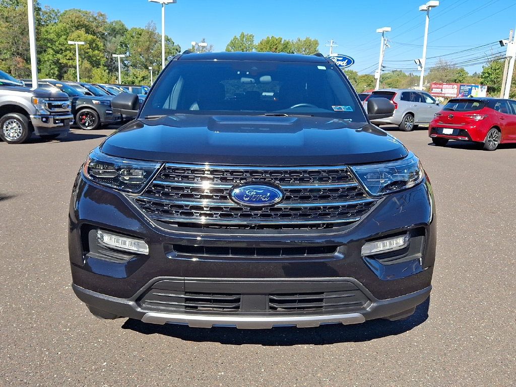 Used 2020 Ford Explorer XLT w/ Equipment Group 202A AWD/4WD image 5
