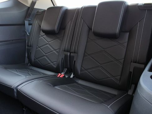 New 2026 Volkswagen Atlas SE image 10