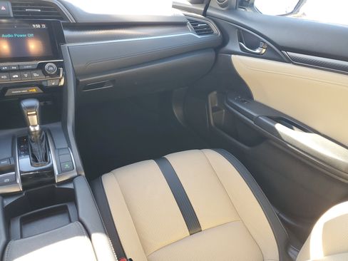 Used 2019 Honda Civic Sport Touring image 18