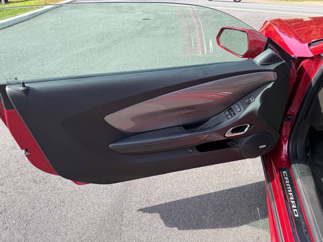 Used 2012 Chevrolet Camaro SS RWD image 10