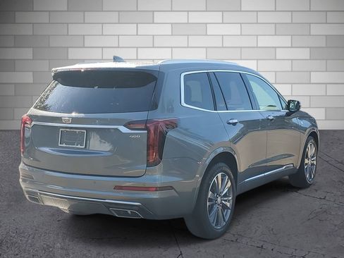 Certified 2022 Cadillac XT6 Premium Luxury image 5