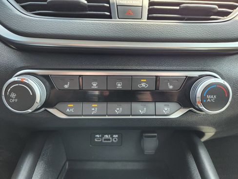 Used 2021 Nissan Altima 2.5 SR w/ SR Premium Package FWD image 24