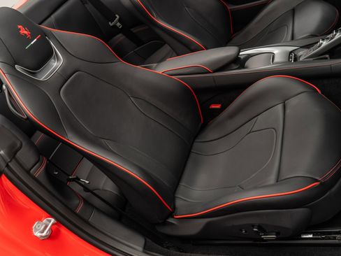 Used 2023 Ferrari Portofino M image 27