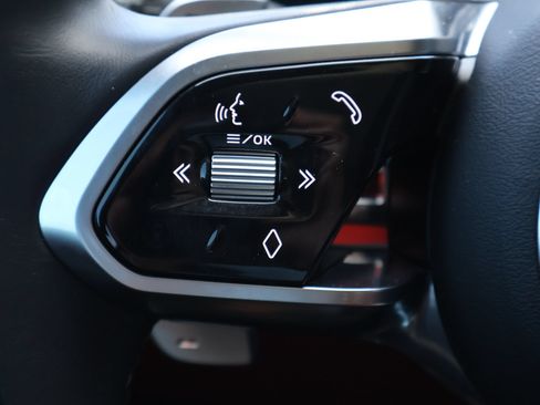 Used 2024 Jaguar F-PACE SVR AWD/4WD image 13